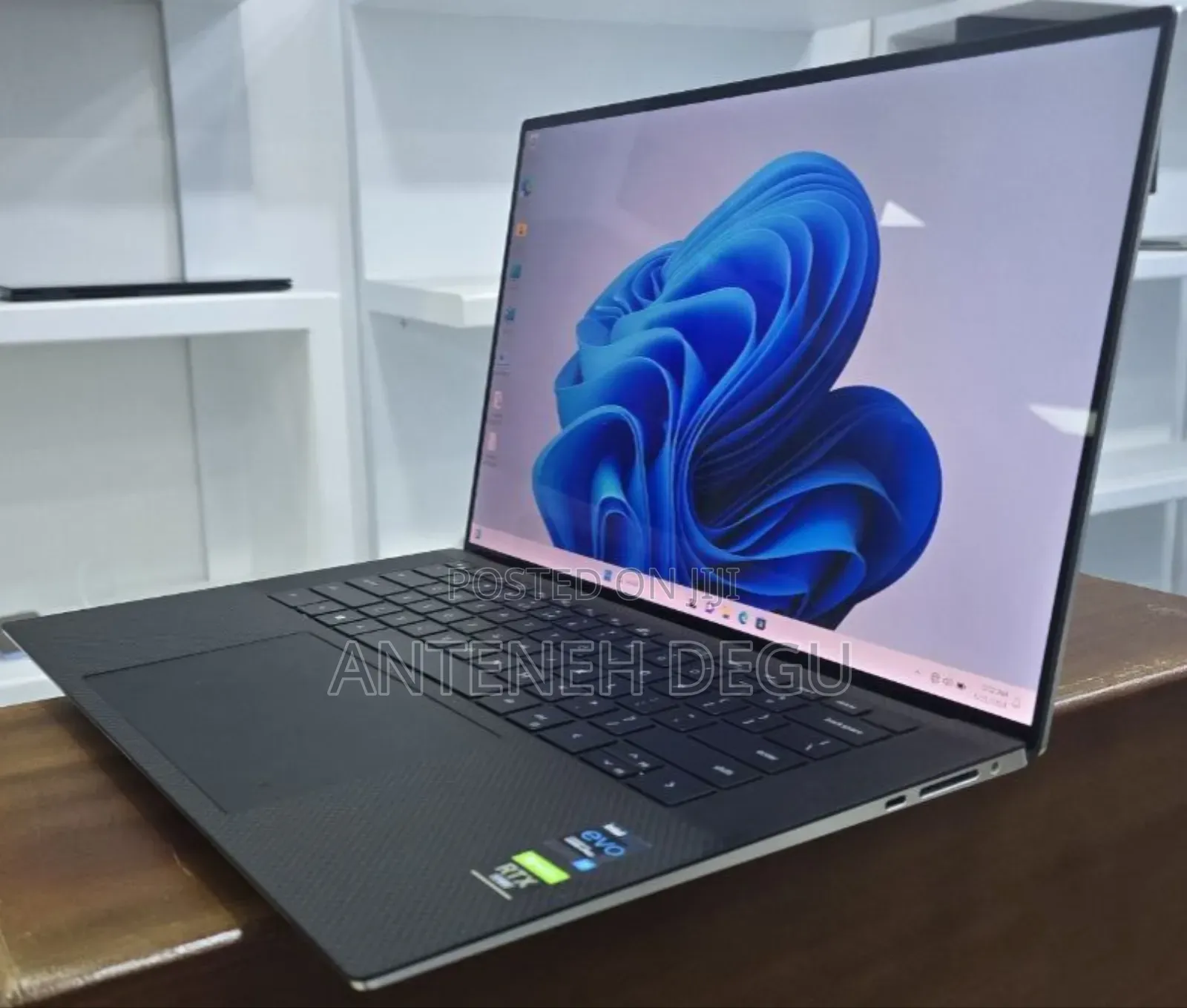 New Laptop Dell XPS 15 32GB Intel Core I7 SSD 1T