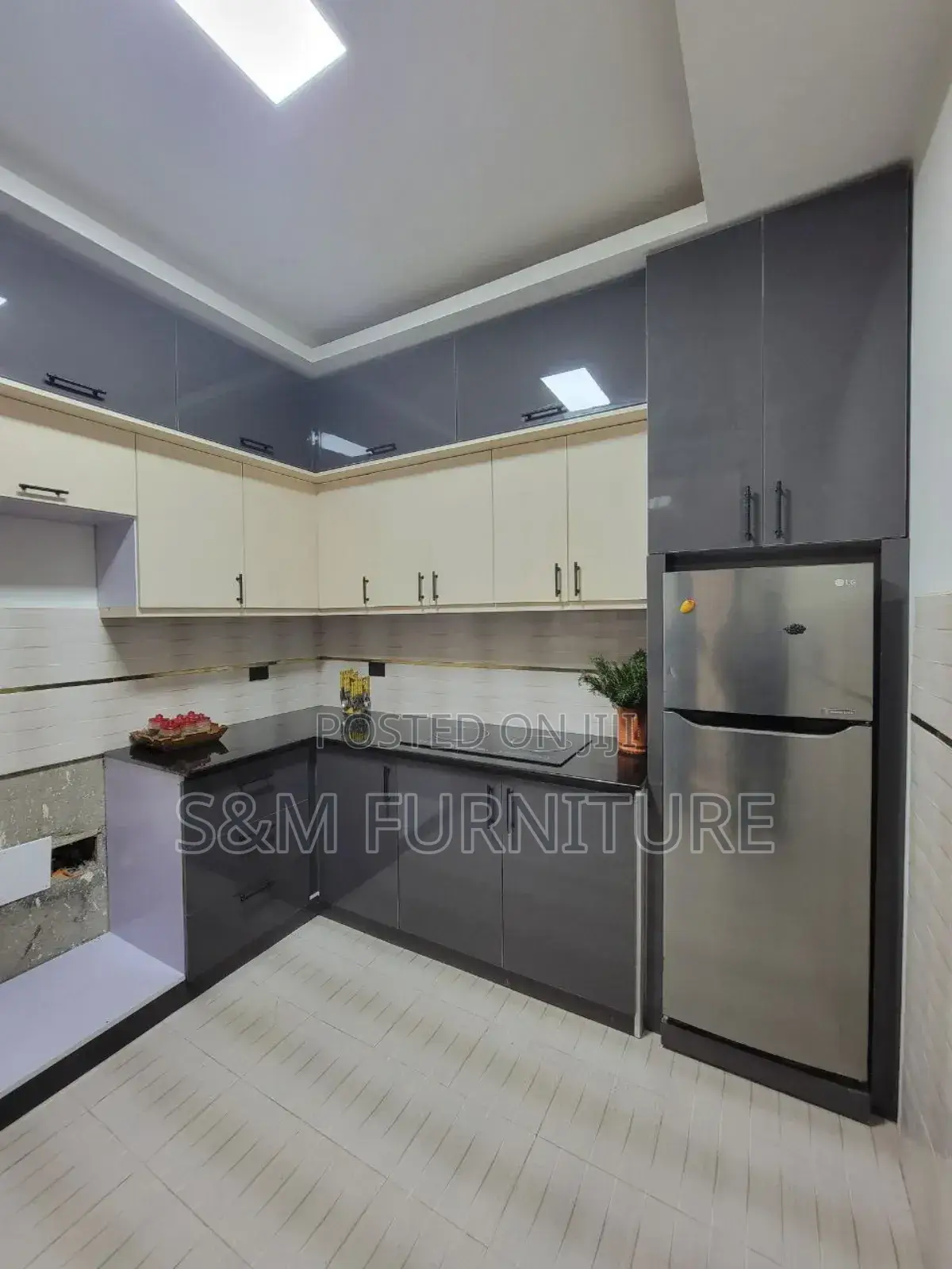 Laminated Kitchen Cabinet Per Meter Square