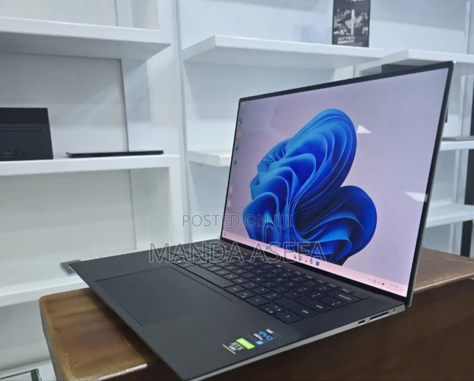 New Laptop Dell XPS 15 32GB Intel Core I7 SSD 1T