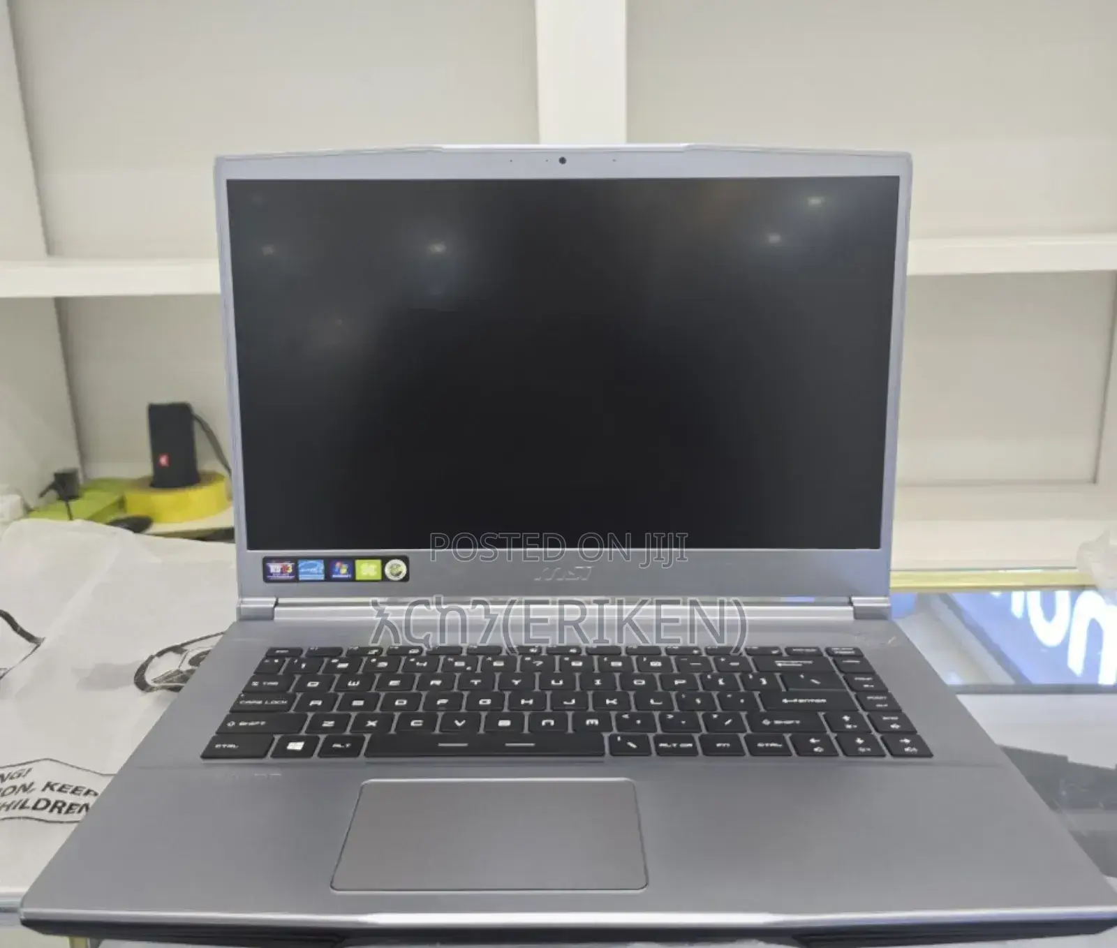 New Laptop MSI Creator 17 B11ue-224 16GB Intel Core I7 SSD 512GB