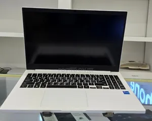 Photo - New Laptop Samsung 8GB Intel Core I5 HDD+SSD 1T