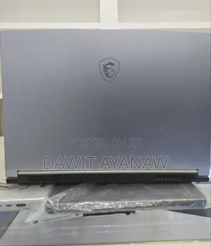 New Laptop MSI Creator 17 B11ue-224 16GB Intel Core I7 SSD 512GB