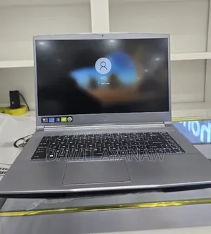 New Laptop MSI Creator 17 B11ue-224 16GB Intel Core I7 SSD 512GB