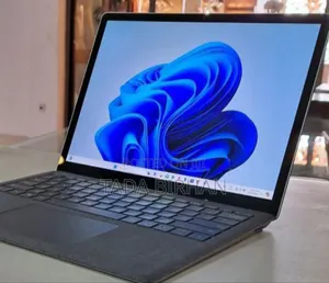 New Laptop Microsoft Surface 18GB Intel Core I7 SSD 512GB