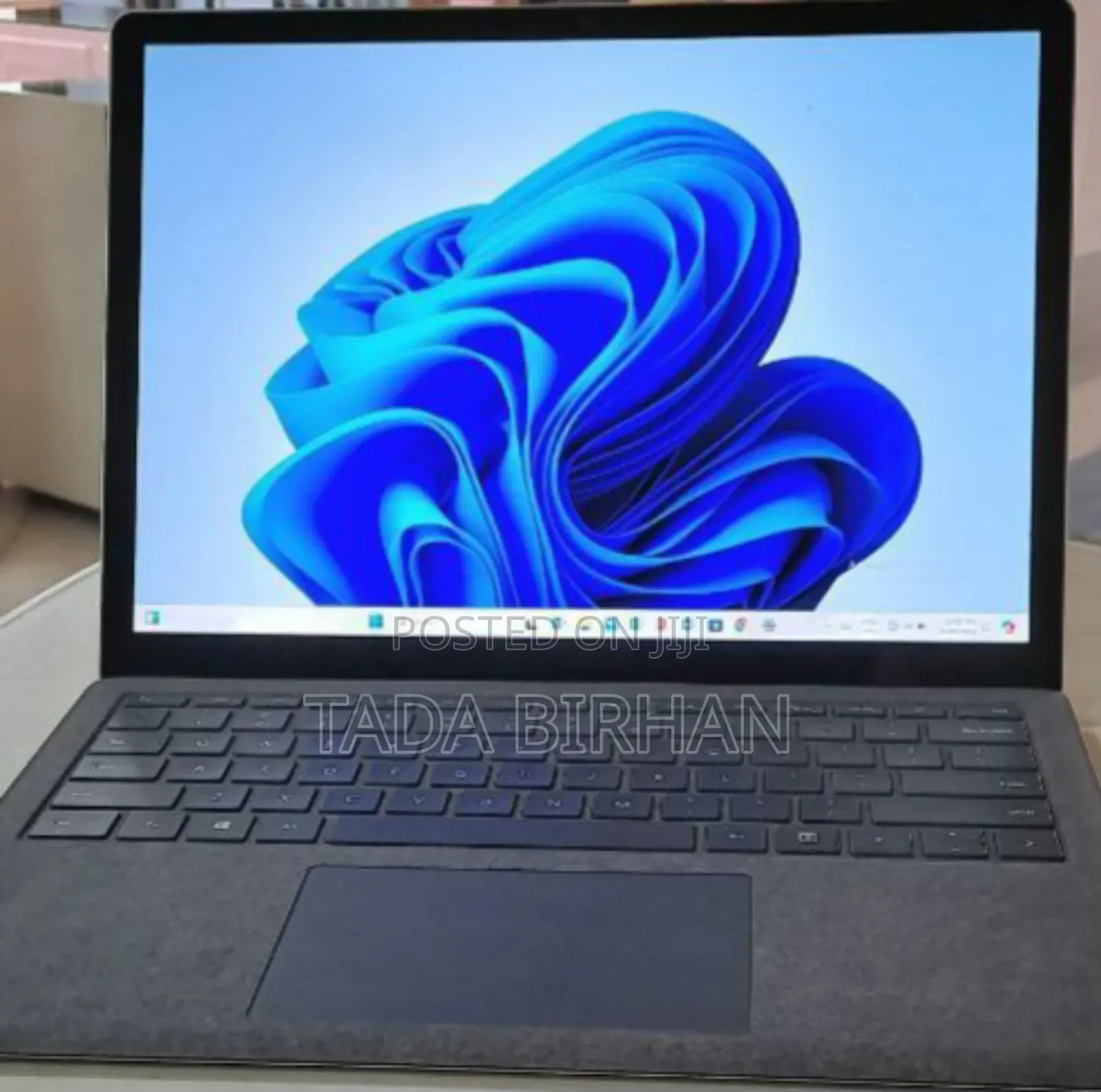 New Laptop Microsoft Surface 18GB Intel Core I7 SSD 512GB