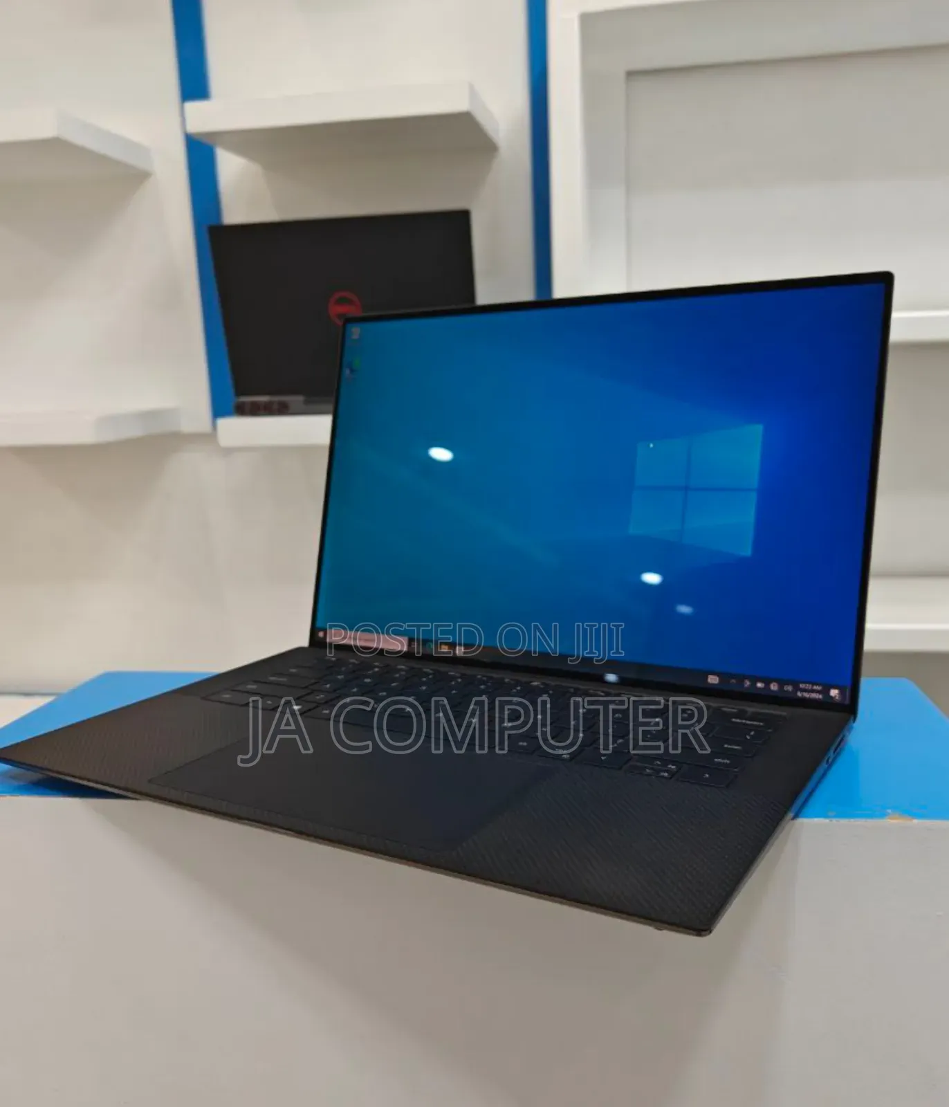 New Laptop Dell XPS 15 32GB Intel Core I7 SSD 512GB