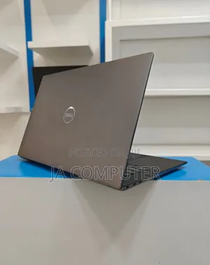 New Laptop Dell XPS 15 32GB Intel Core I7 SSD 512GB