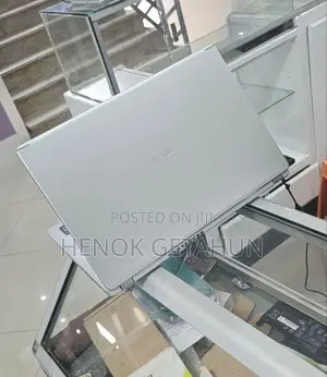 New Laptop Acer Aspire 3 8GB AMD Ryzen 3 SSD 256GB