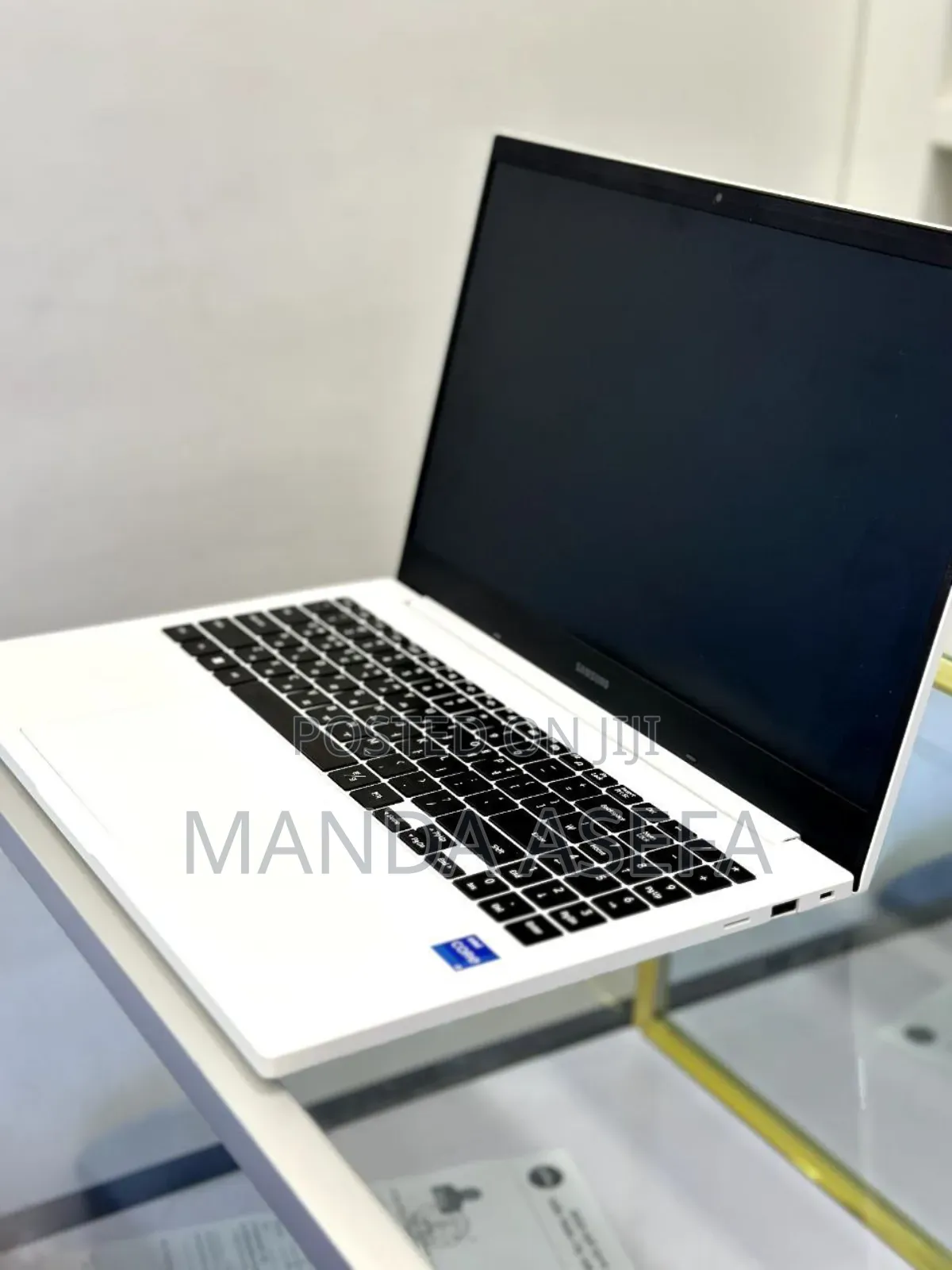 New Laptop Samsung 8GB Intel Core I5 HDD+SSD 1T