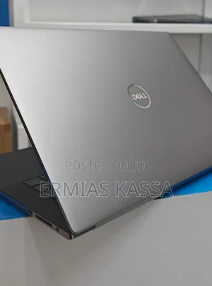 New Laptop Dell XPS 15 32GB Intel Core I7 SSD 512GB