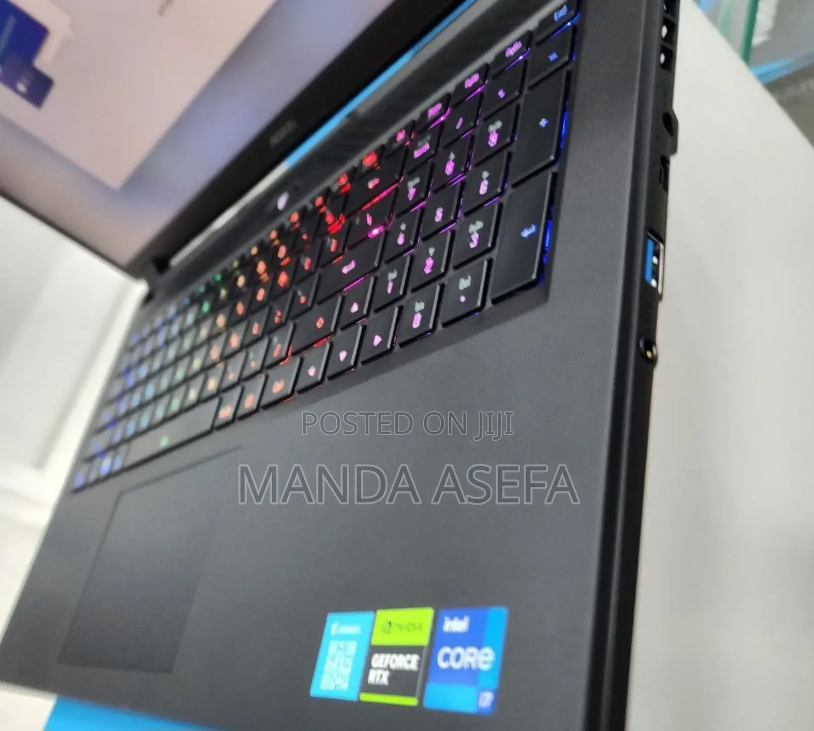 New Laptop Gigabyte AORUS 17G 16GB Intel Core I7 SSD 1T