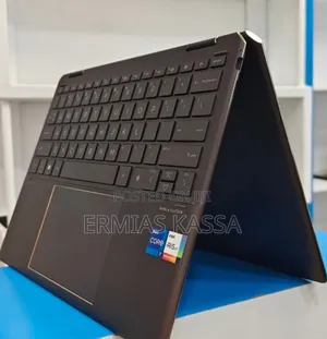 Photo - New Laptop HP Spectre X360 13 16GB Intel Core I7 SSD 512GB