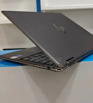 New Laptop HP Spectre X360 13 16GB Intel Core I7 SSD 512GB