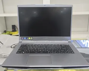 New Laptop MSI 16GB Intel Core I7 SSD 512GB