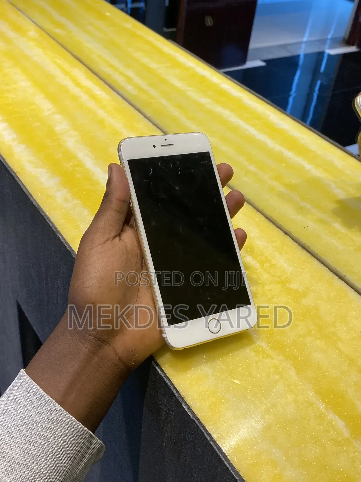 New Apple iPhone 6 Plus 128 GB Gold