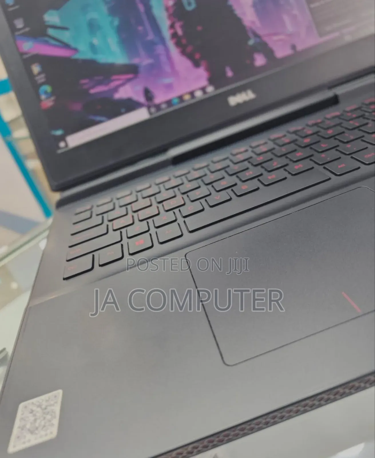 New Laptop Dell Latitude 5310 16GB Intel Core I5 SSHD (Hybrid) 1.5T