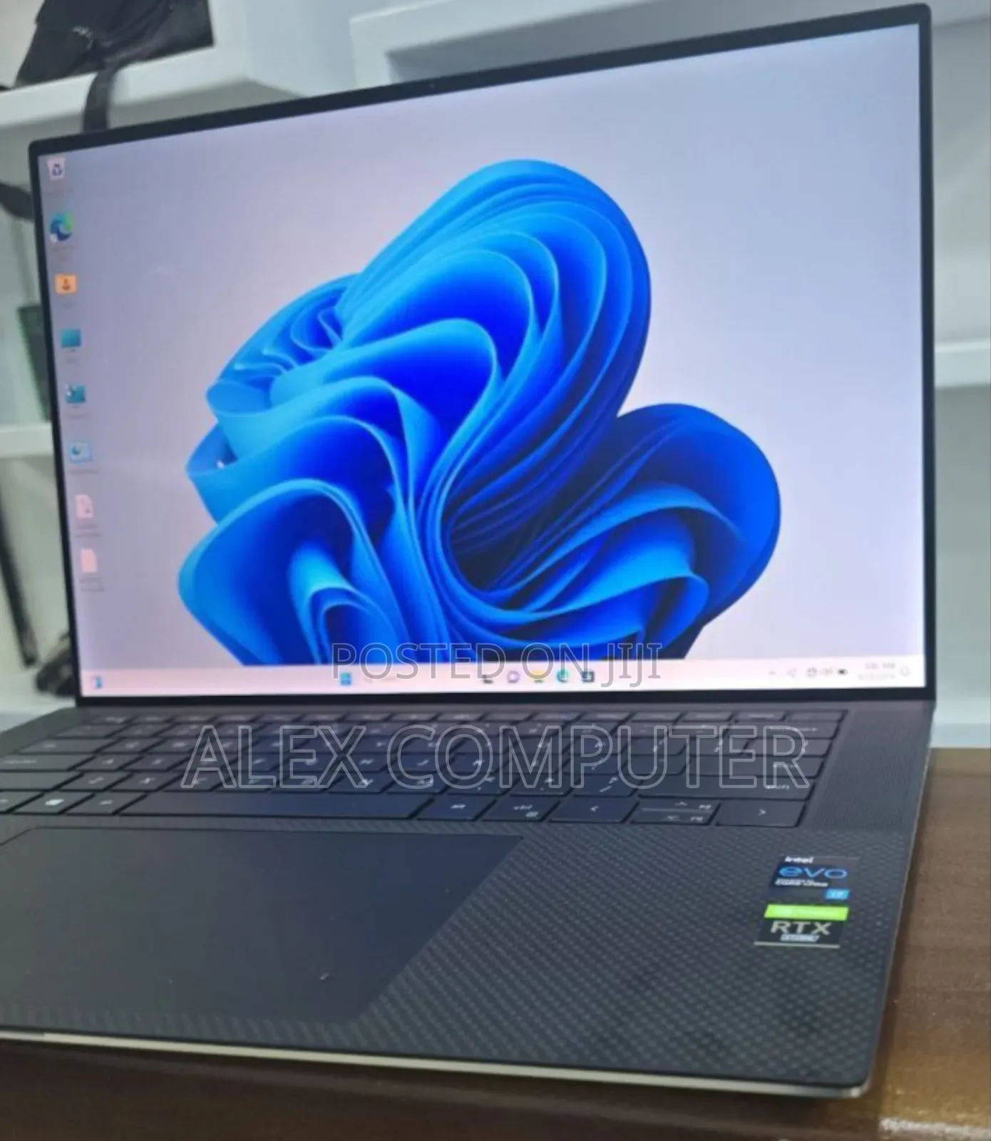 New Laptop Dell XPS 15 32GB Intel Core I7 SSD 1T