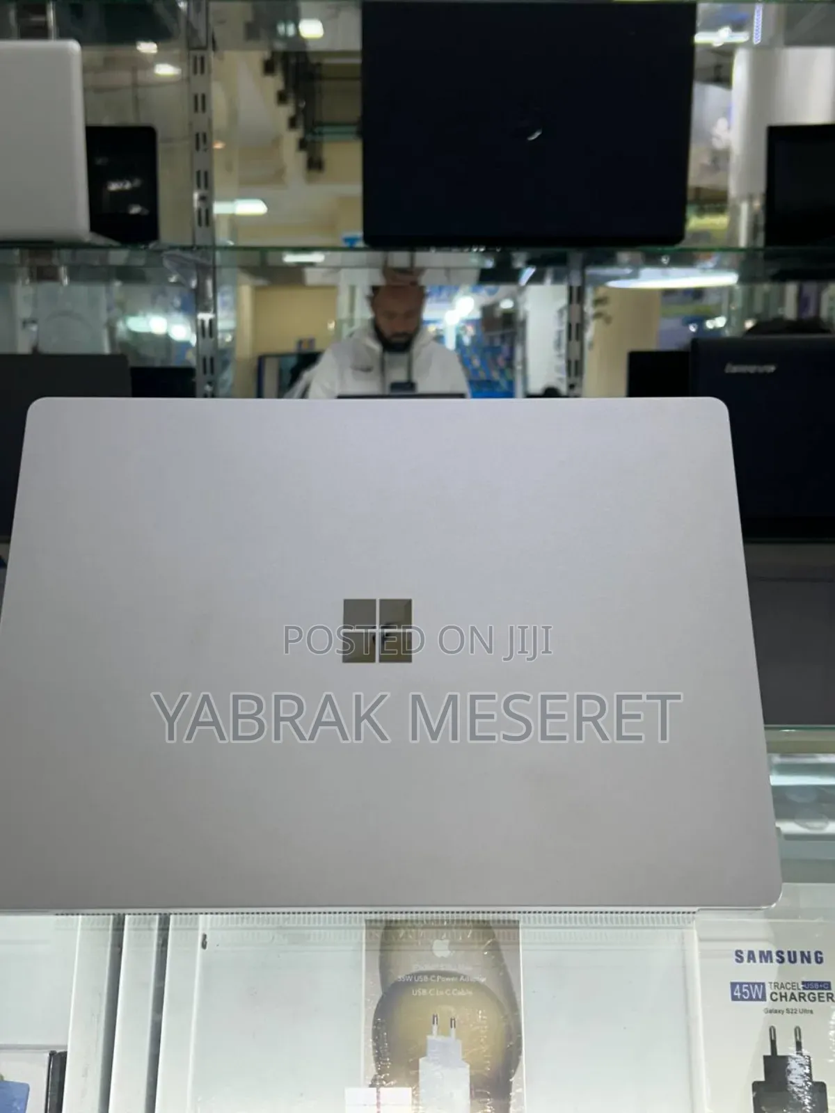 New Laptop Microsoft Surface Book 2 8GB Intel Core I5 SSD 128GB