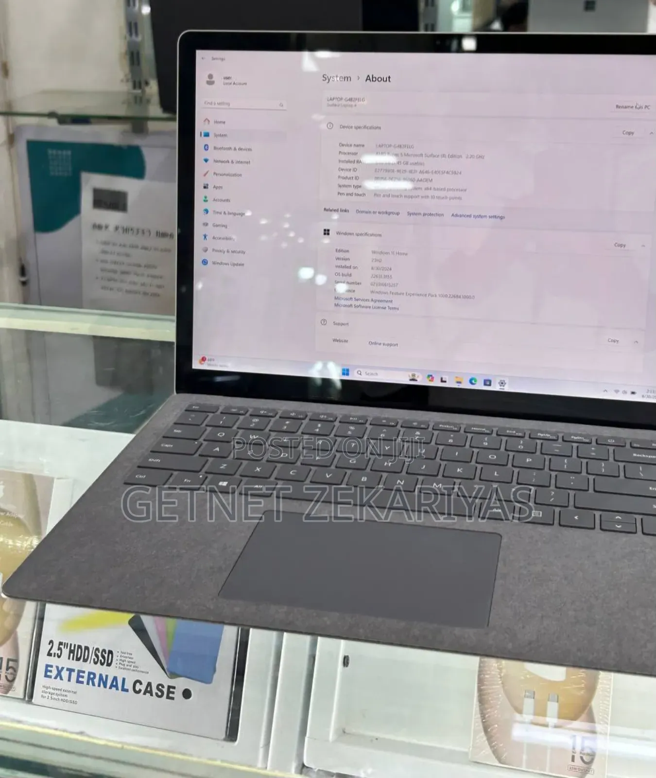 New Laptop Microsoft Surface Book 2 8GB Intel Core I5 SSD 128GB