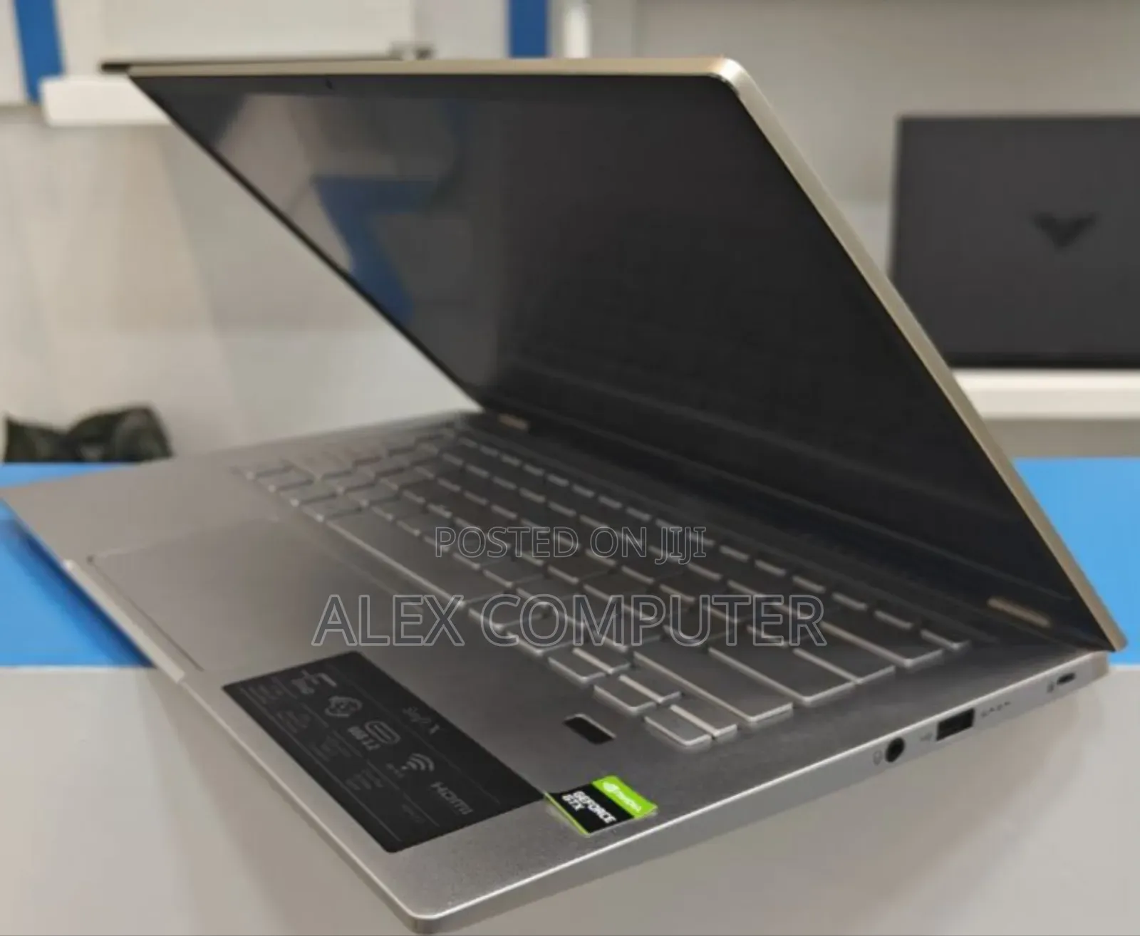 New Laptop Acer AS5755 16GB AMD Ryzen 7 SSD 512GB