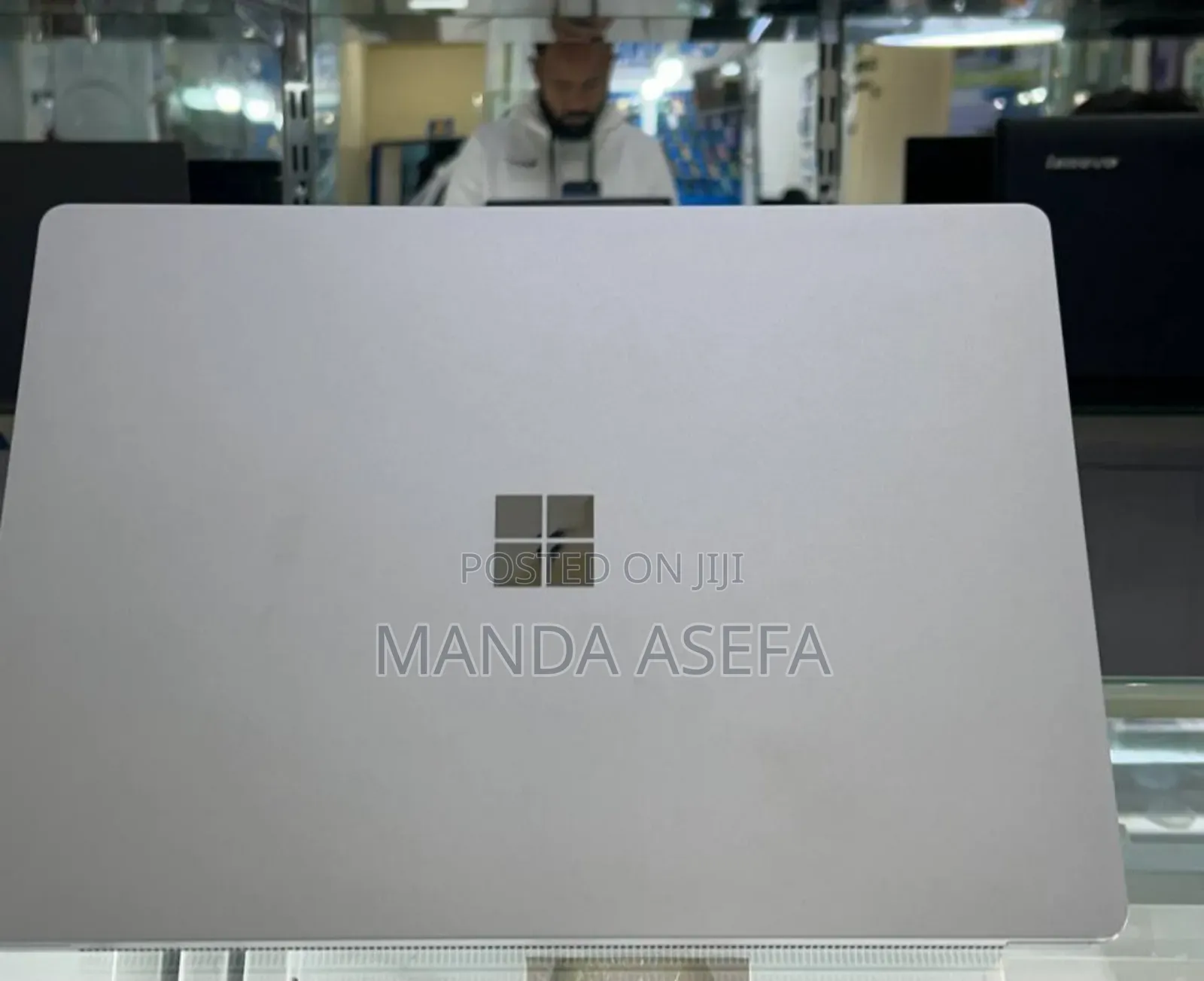 New Laptop Microsoft Surface Book 2 8GB AMD Ryzen 5 SSD 128GB