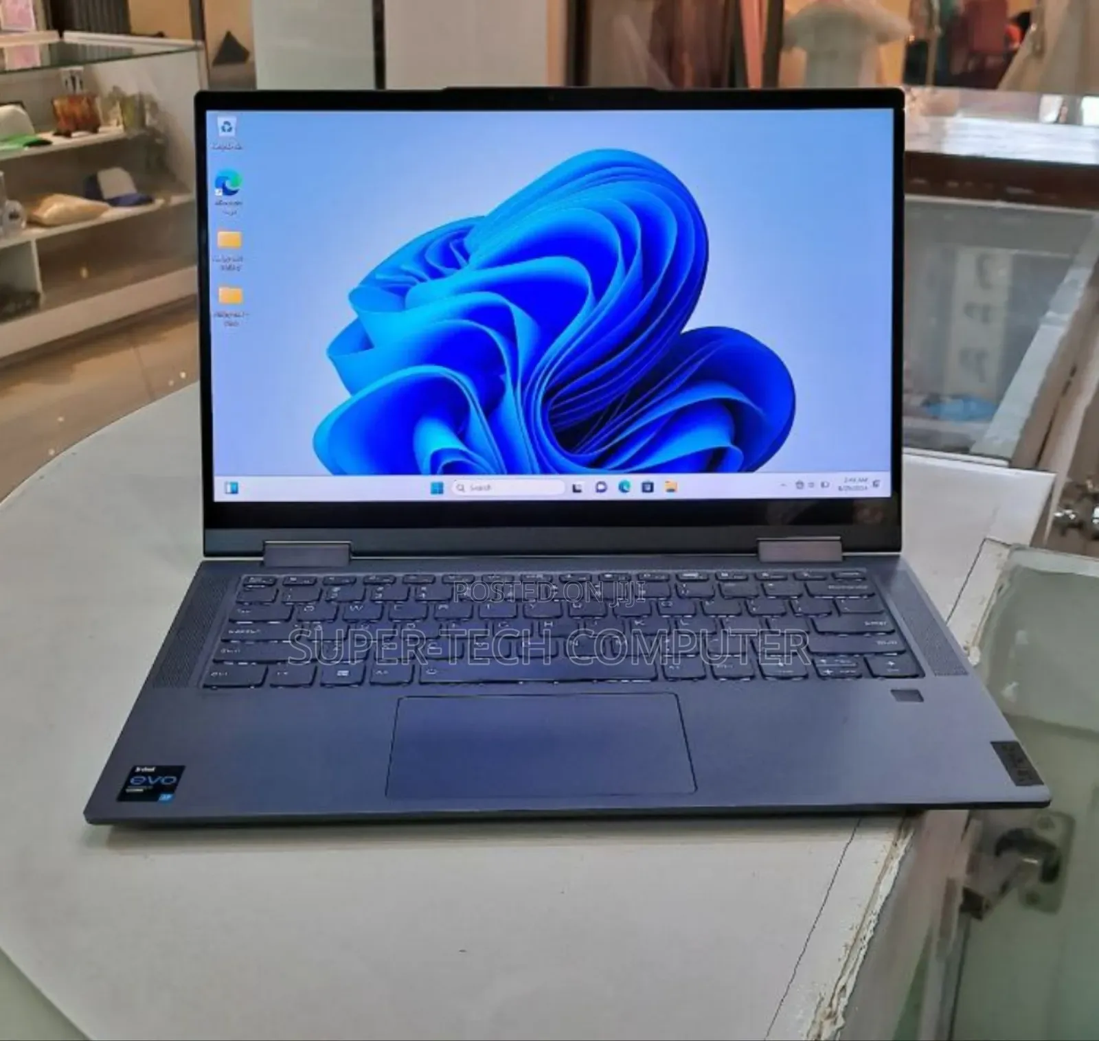 New Laptop Lenovo Yoga 710 16GB Intel Core I7 SSD 512GB