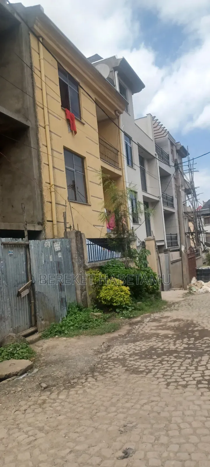 Furnished 5bdrm House in አዲስ አበባ, Nifas Silk-Lafto for sale