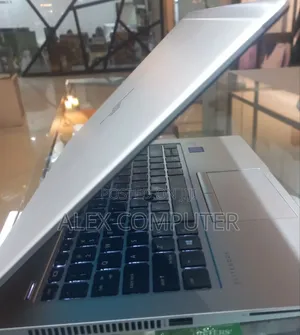 New Laptop HP EliteBook 830 8GB Intel Core I5 SSD 512GB