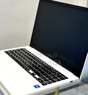 New Laptop Samsung 8GB Intel Core I5 HDD+SSD 1.5T