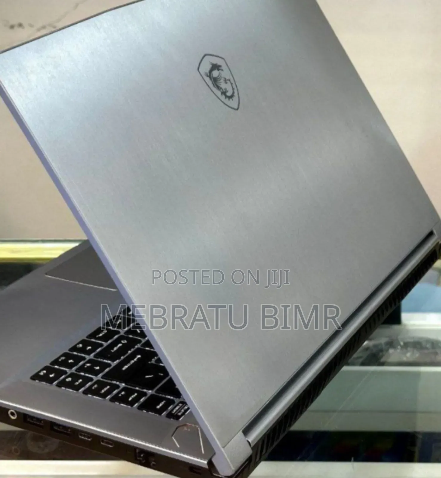 New Laptop MSI Creator 17 B11ue-412 16GB Intel Core I7 SSD 512GB