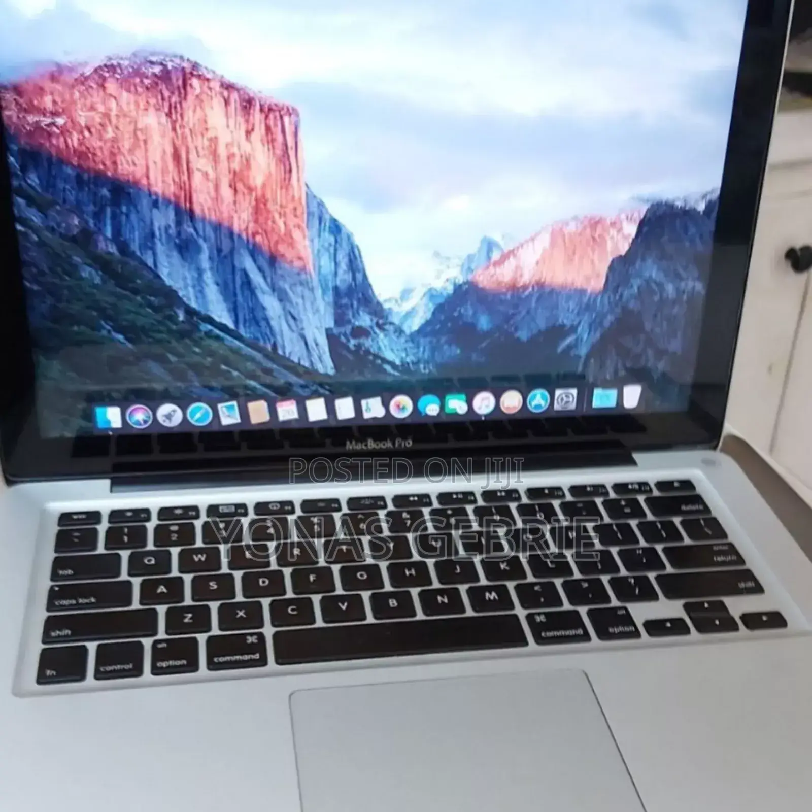 New Laptop Apple MacBook 2011 8GB Intel Core I5 HDD 320GB