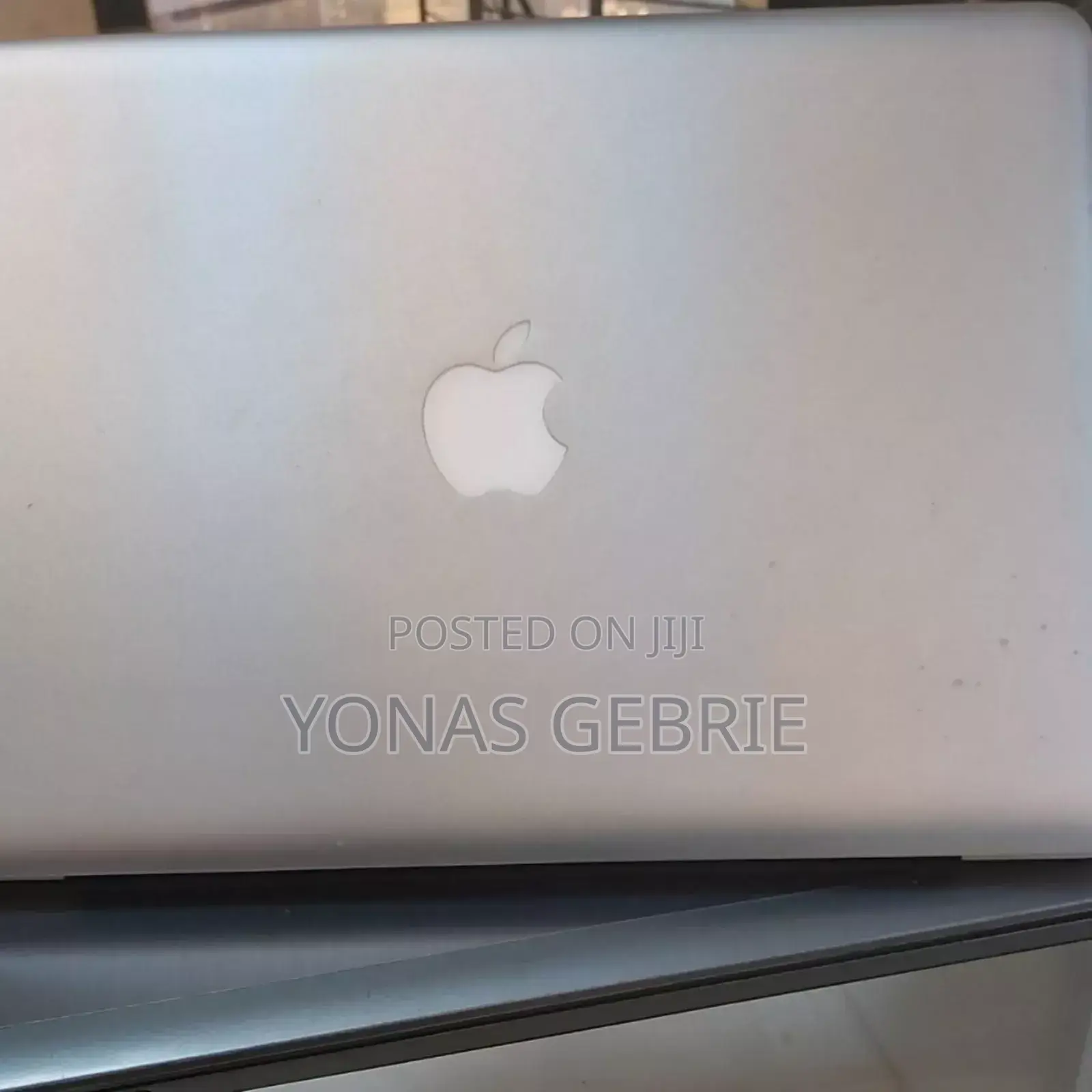 New Laptop Apple MacBook 2011 8GB Intel Core I5 HDD 320GB