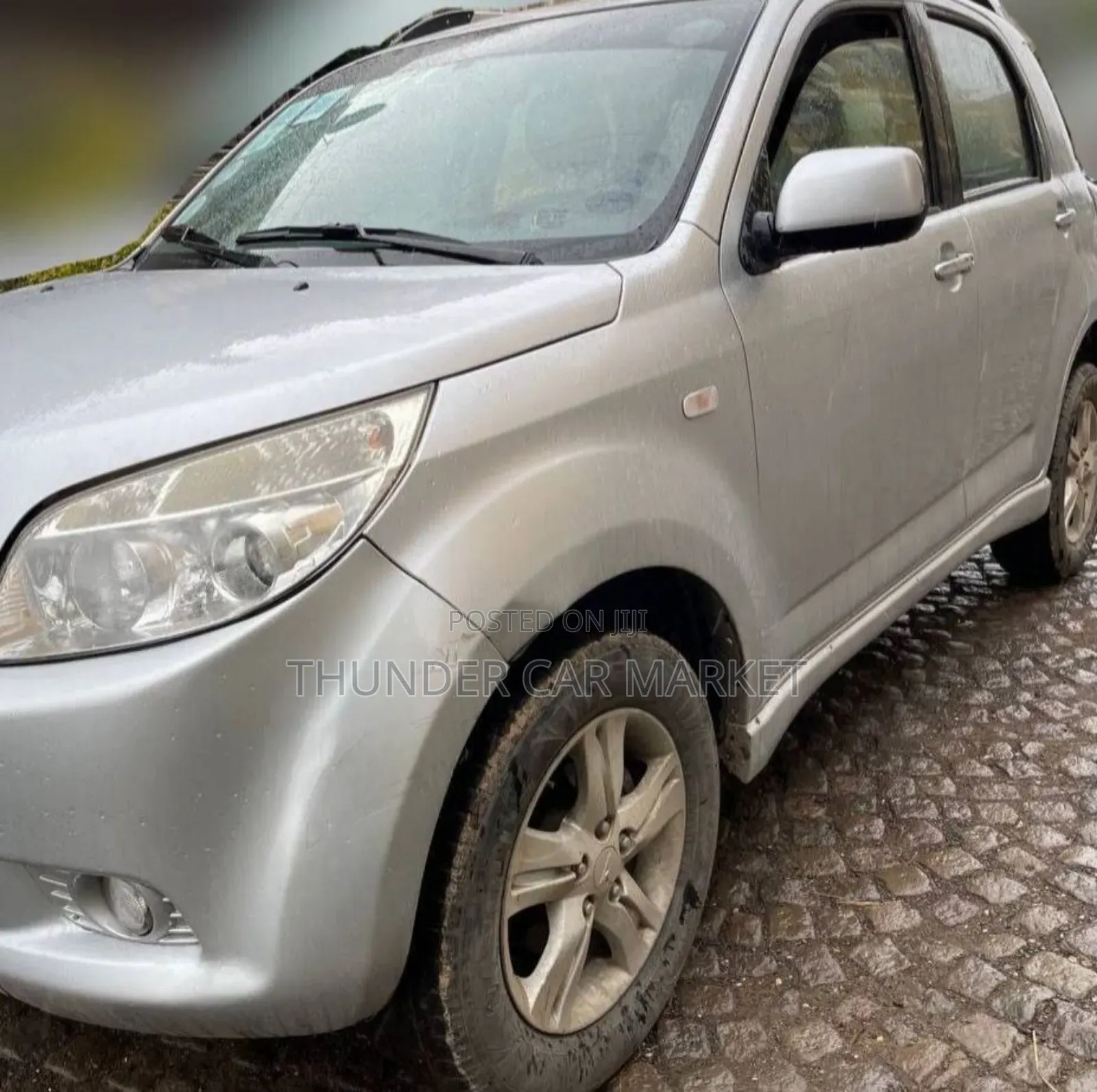 Daihatsu Terios 2013 Silver