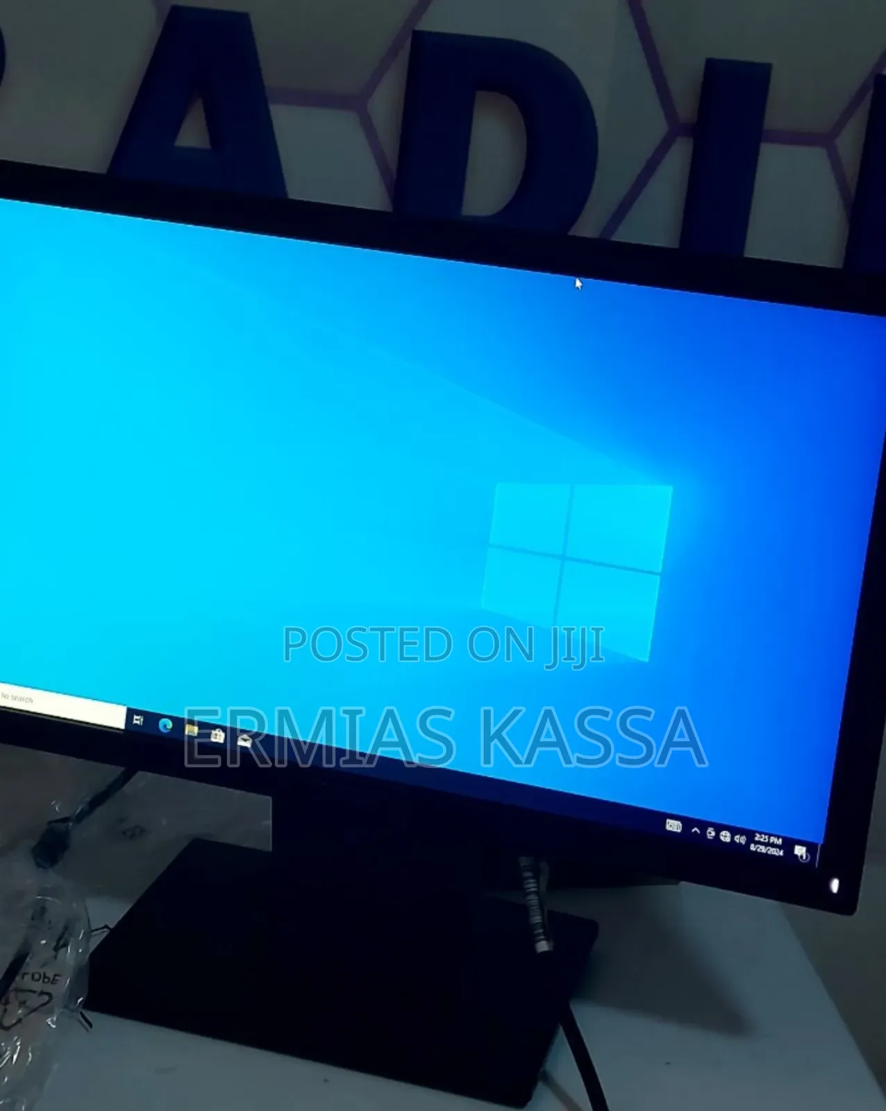 New Desktop Computer Dell OptiPlex 7050 8GB Intel Core I7 HDD 1T