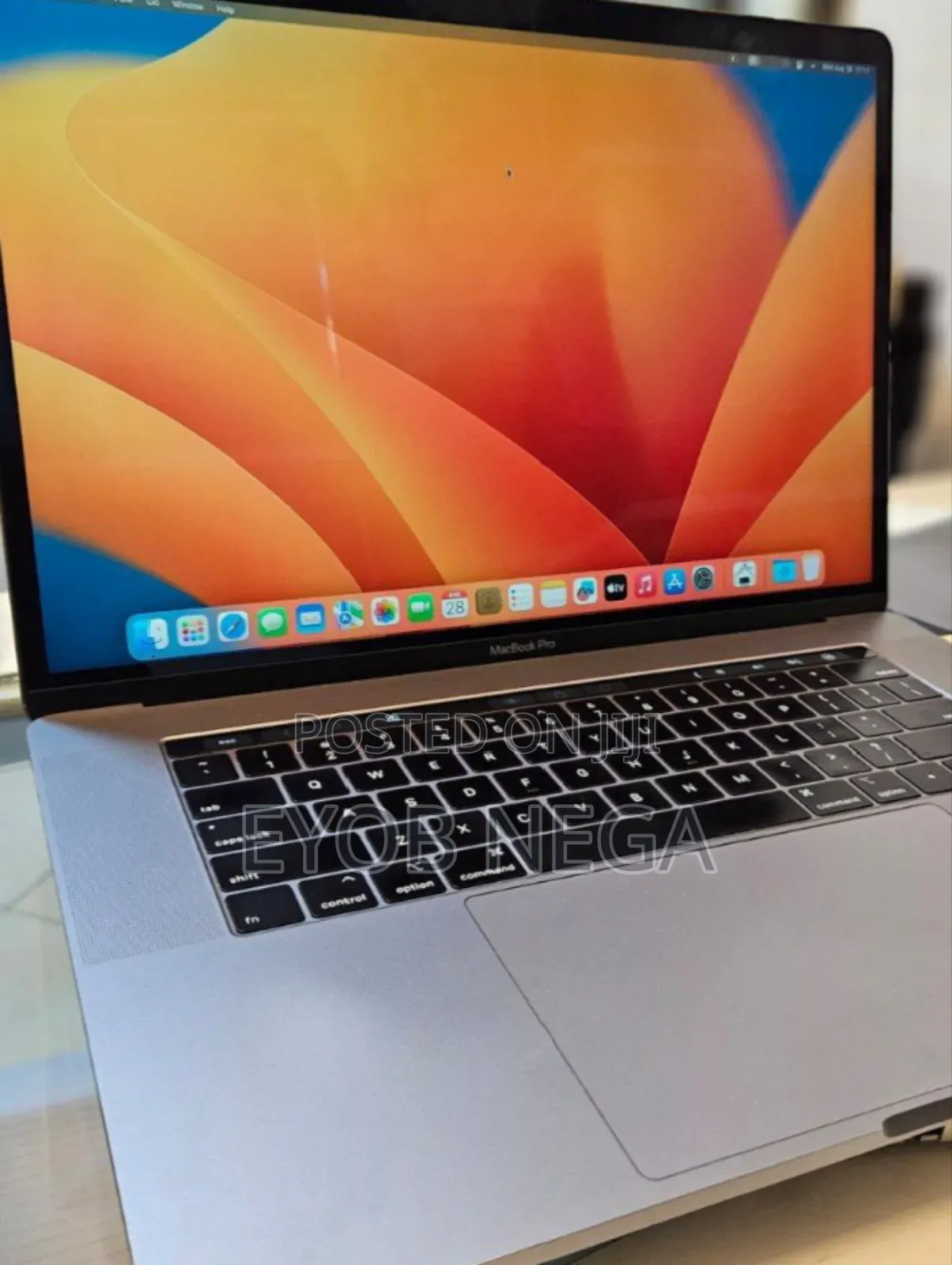 New Laptop Apple MacBook Pro 2018 32GB Intel Core I9 SSD 1T