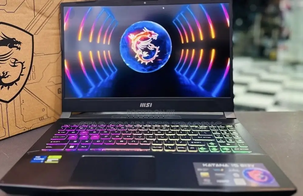 New Laptop MSI Katana 15 16GB Intel Core I7 SSD 512GB