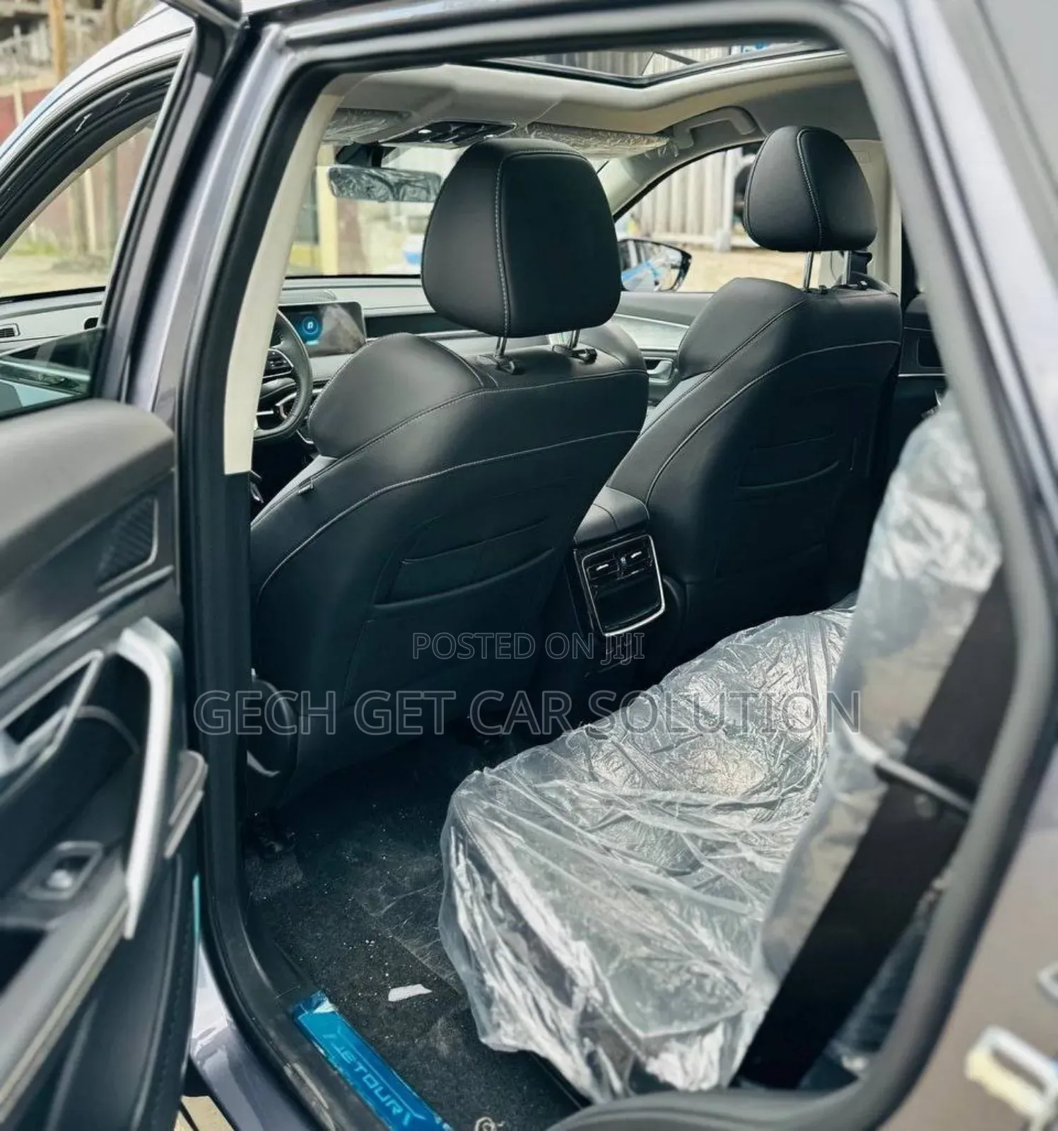 New Jetour X70 Plus 2024 Beige