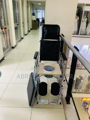 Photo - Shower Purpose Wheel Chair and Toilet Wheelchar5wheelchair