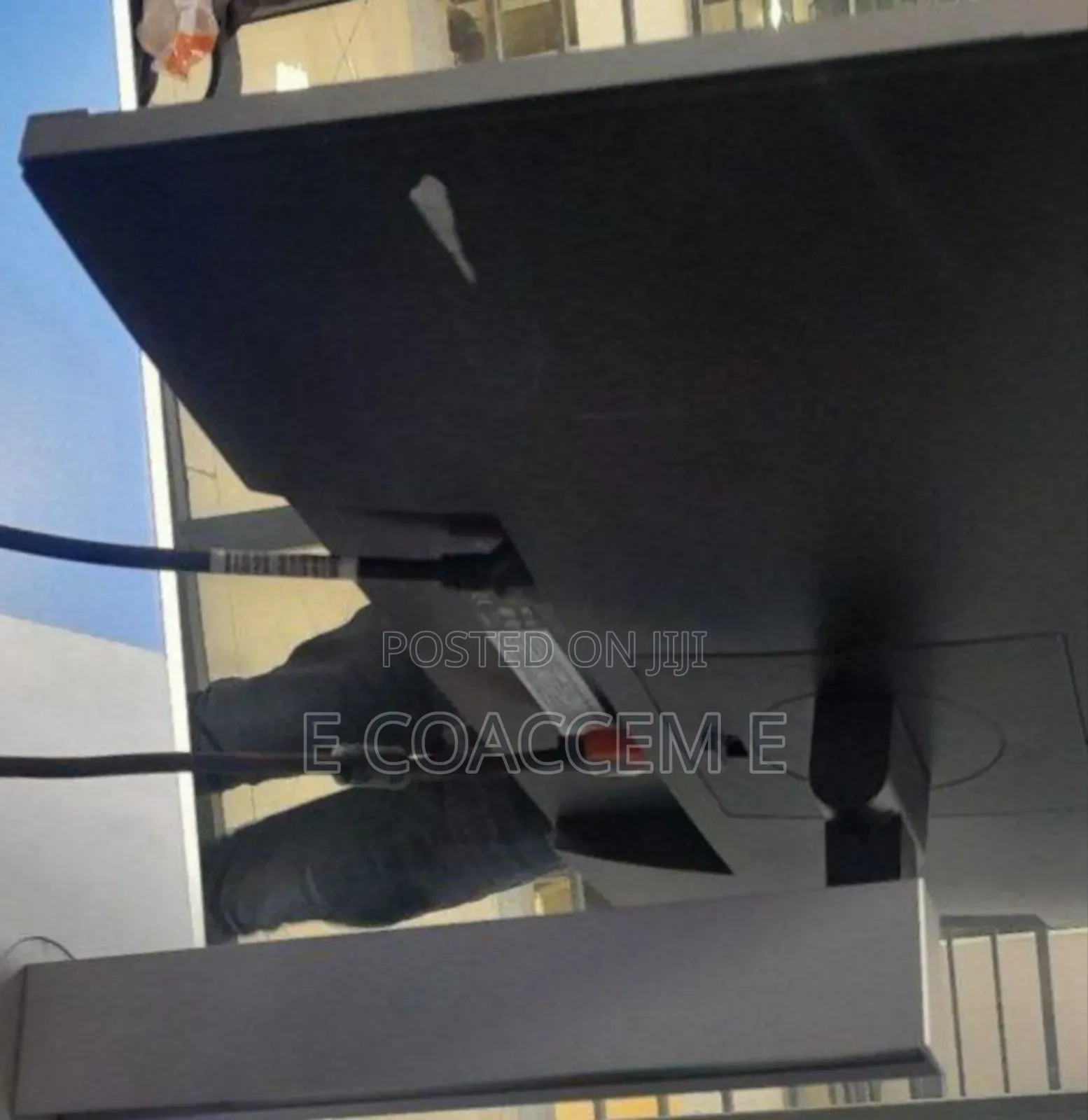 Frameless HP Monitor