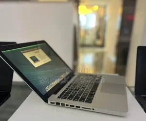 New Laptop Apple MacBook Pro 2012 3GB Intel Core I7 HDD 500GB