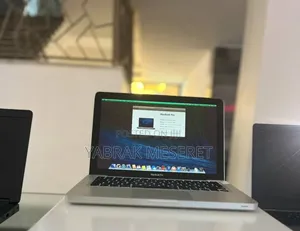 New Laptop Apple MacBook Pro 2012 3GB Intel Core I7 HDD 500GB