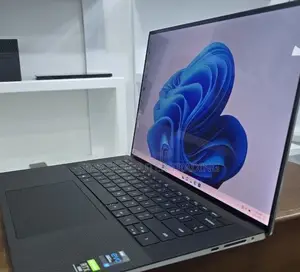 New Laptop Dell XPS 15 32GB Intel Core I7 SSD 1T