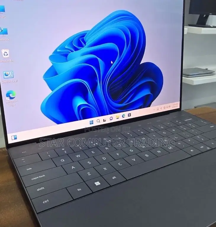 New Laptop Dell XPS 13 32GB Intel Core I7 SSD 1T