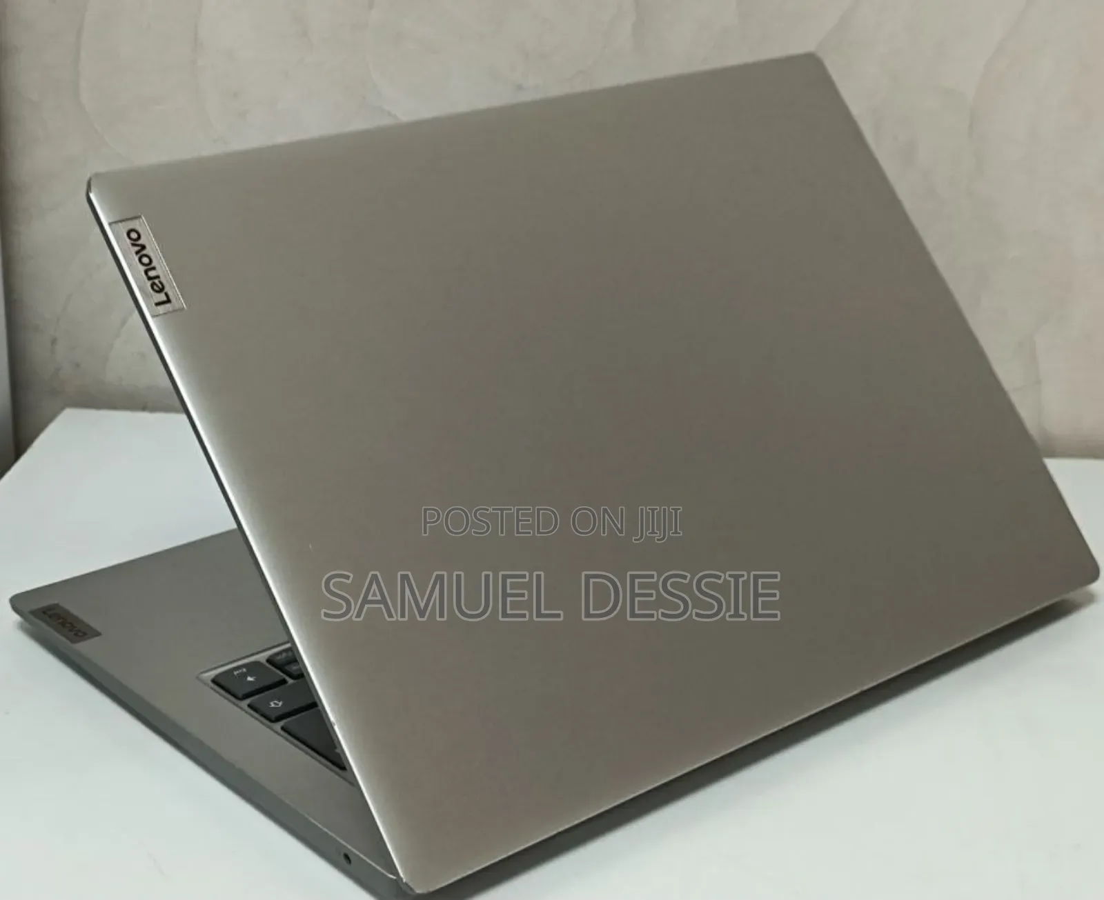 Laptop Lenovo Ideapad 3 4GB SSD 256GB