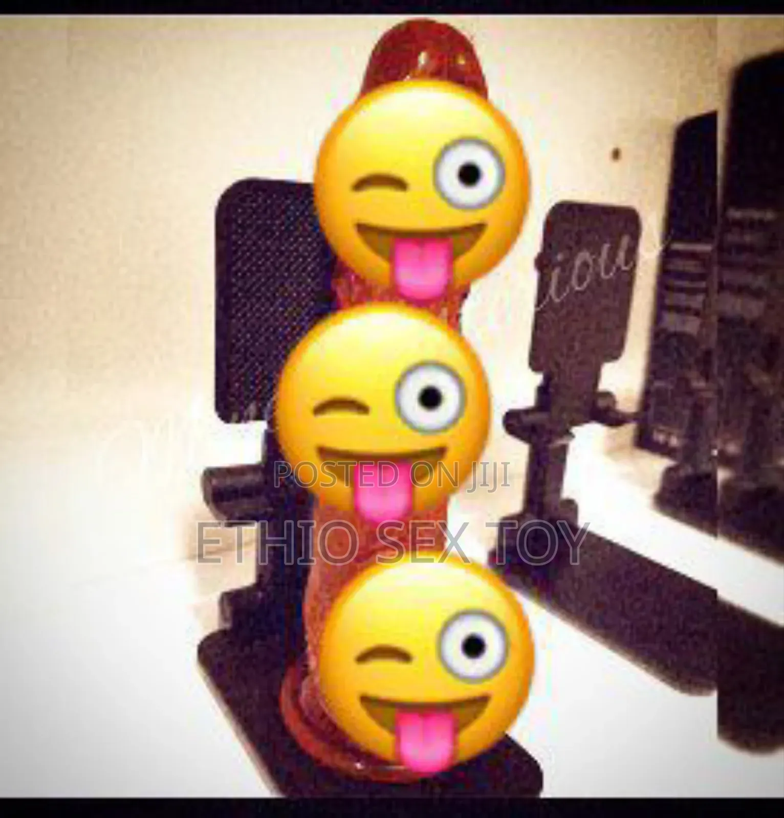 Realistic Dildo to Beautiful Girl