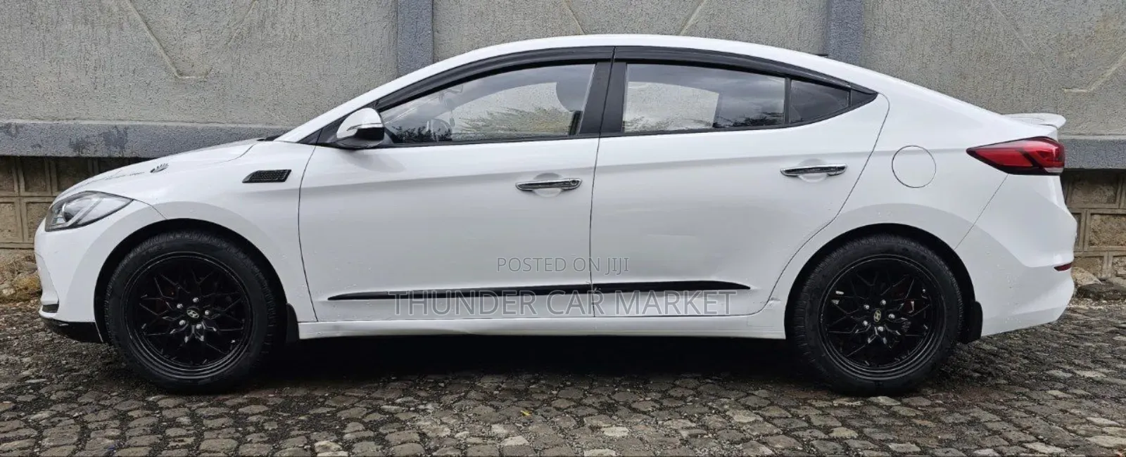 Hyundai Elantra 2017 White