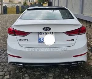 Hyundai Elantra 2017 White