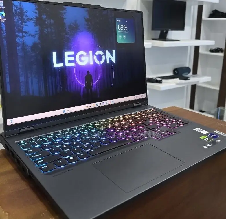 New Laptop Lenovo Legion 7 32GB Intel Core I9 SSD 1T