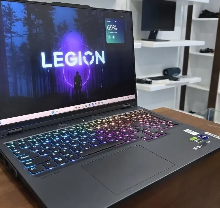 New Laptop Lenovo Legion 7 32GB Intel Core I9 SSD 1T