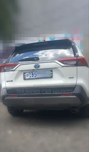 Toyota RAV4 2020 White